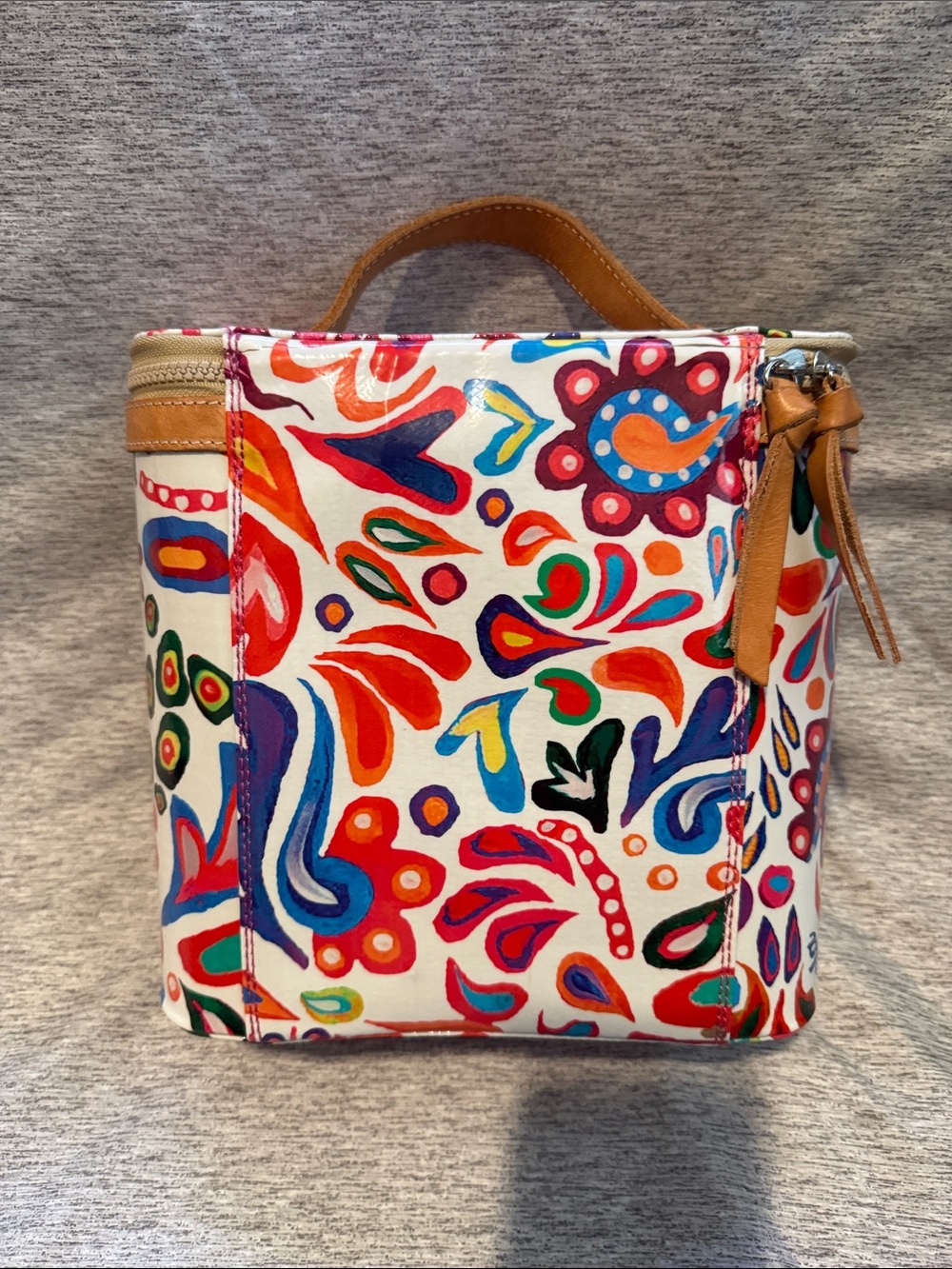 Consuela White Swirly Cosmetic Train Case with Tan Trim - Picture 3 of 6